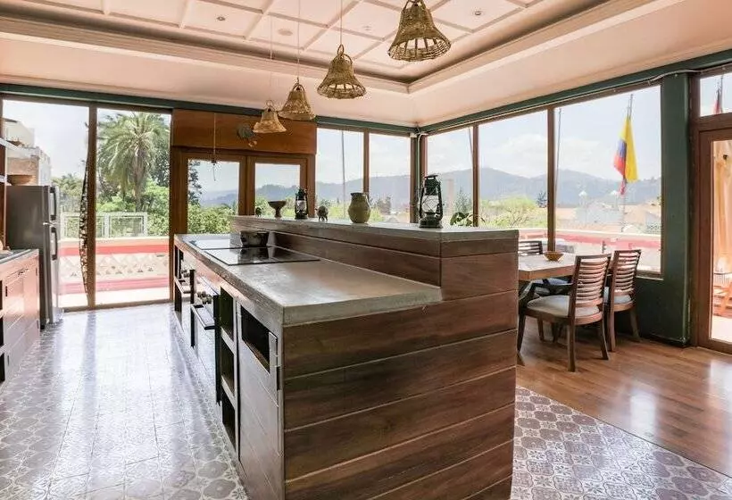 Отель Socialtel Cuenca Formerly Selina Cuenca