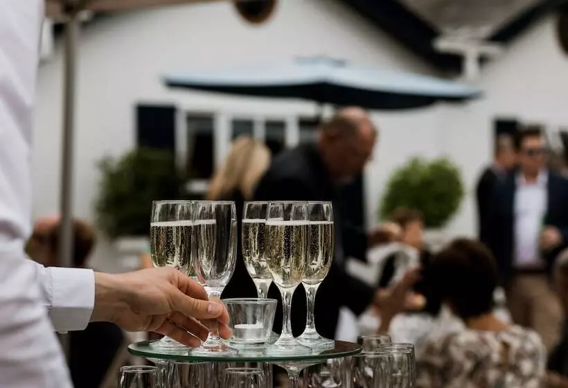 호텔 Station House