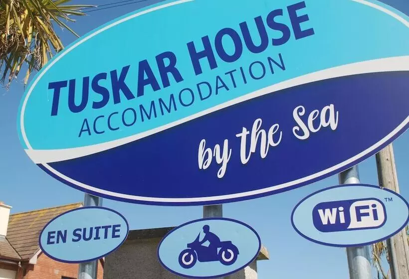 Отель Tuskar House By The Sea
