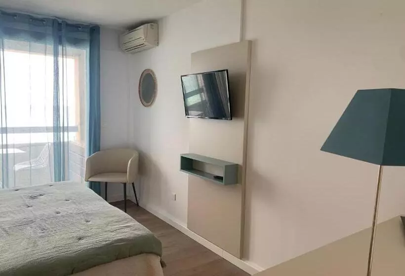 ホテル Beau Rivage