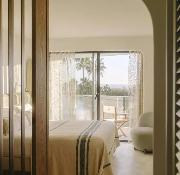 Отель Hôtel & Spa Belle Plage