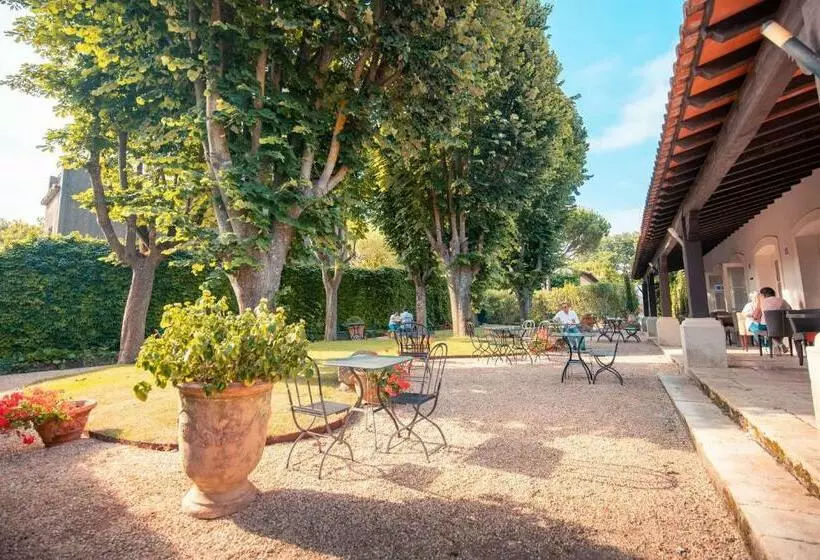 هتل Hôtel Le Donjon   Cœur De La Cité Médiévale