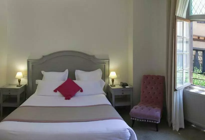 هتل Hôtel Le Donjon   Cœur De La Cité Médiévale