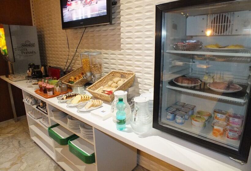 فندق Cecil Metz Gare