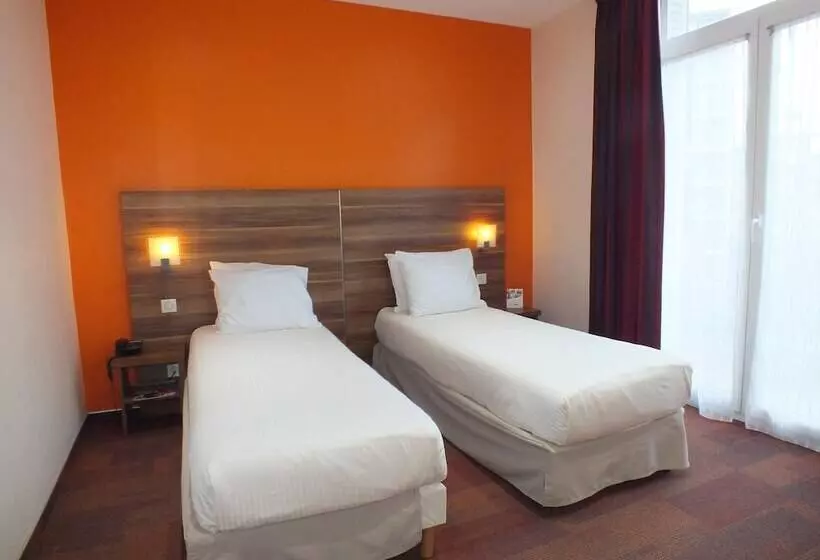 Отель Cecil Metz Gare