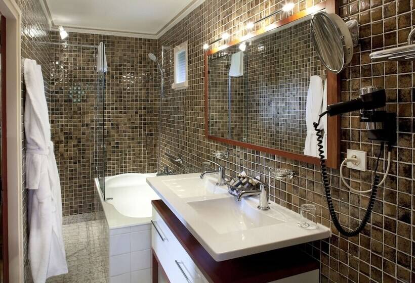 فندق Chateau D Ige