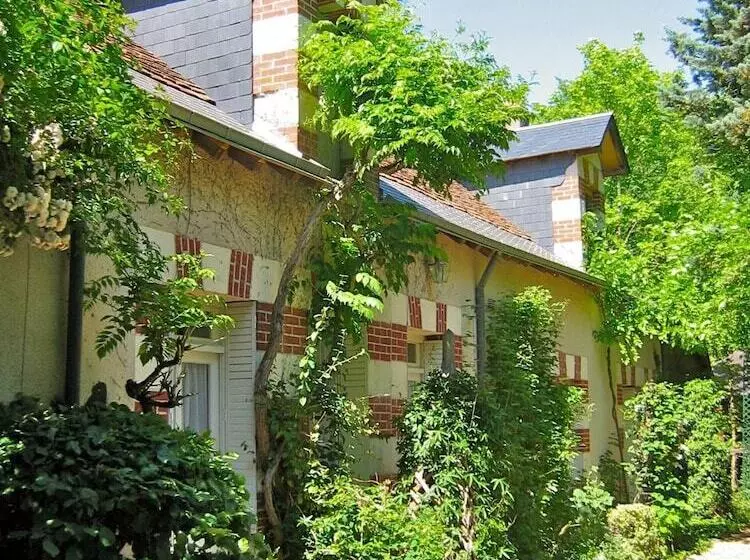 هتل Château Des Tertres