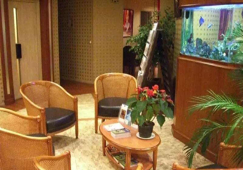 Отель De Champagne