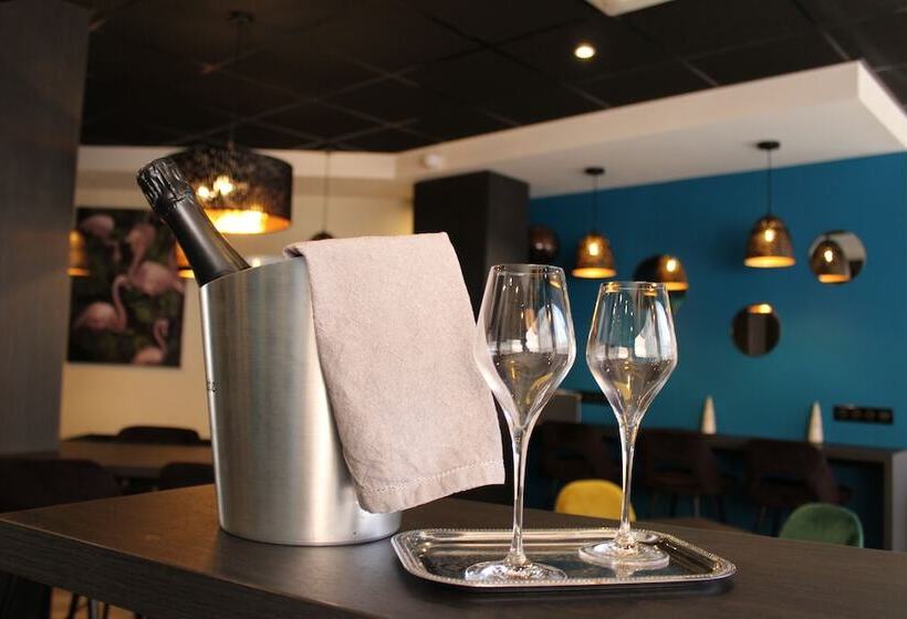 فندق De Champagne