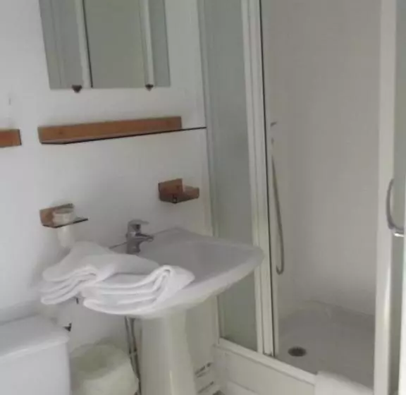 בית מלון כפרי De La Poste