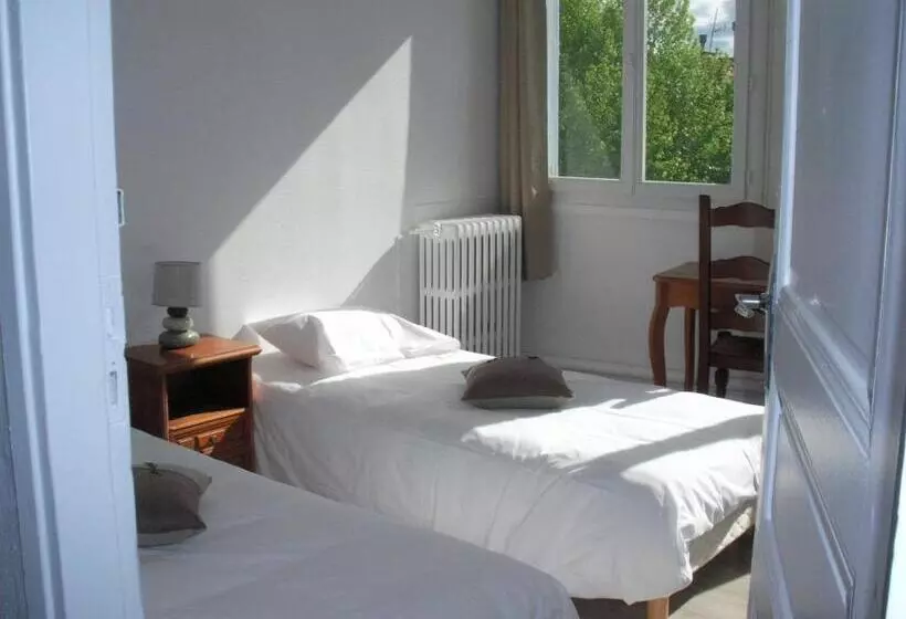 בית מלון כפרי De La Poste