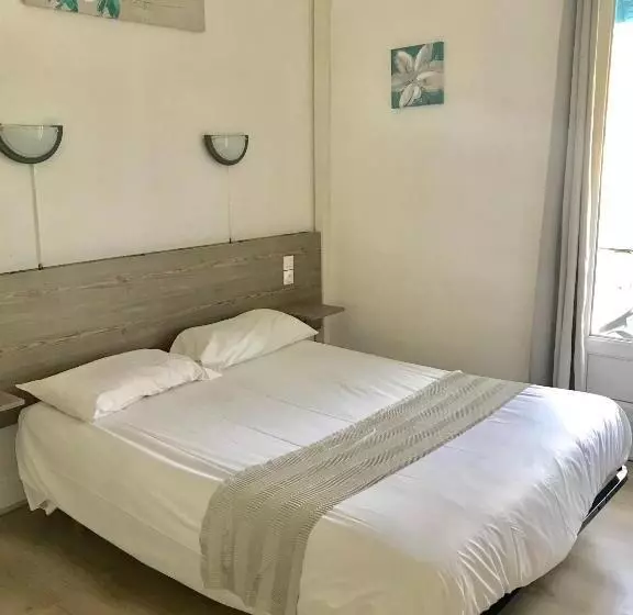 בית מלון כפרי De La Poste