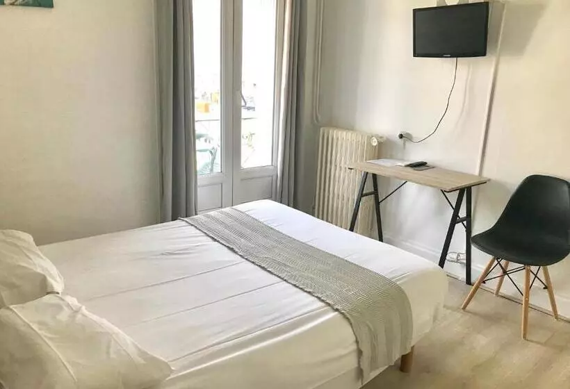 בית מלון כפרי De La Poste