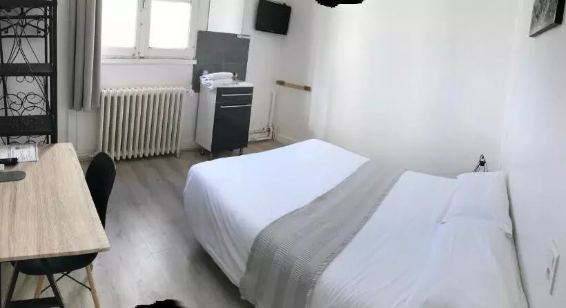 בית מלון כפרי De La Poste