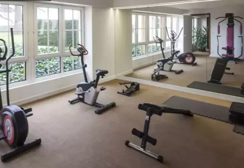 בית מלון כפרי Grand Hôtel Château De Sully Piscine & Spa