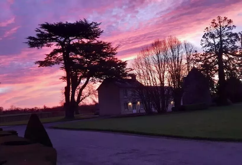 בית מלון כפרי Grand Hôtel Château De Sully Piscine & Spa