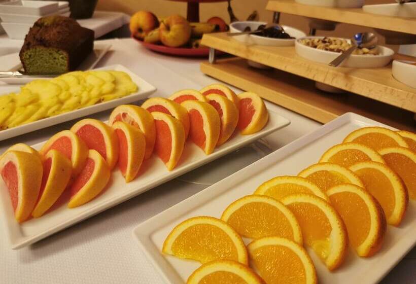 בית מלון כפרי Grand Hôtel Château De Sully   Piscine & Spa