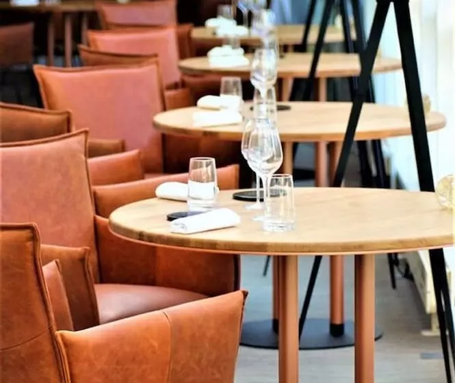 בית מלון כפרי Grand Hôtel Château De Sully Piscine & Spa