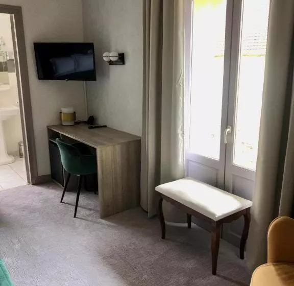 Отель Hôtel Le Cro Magnon