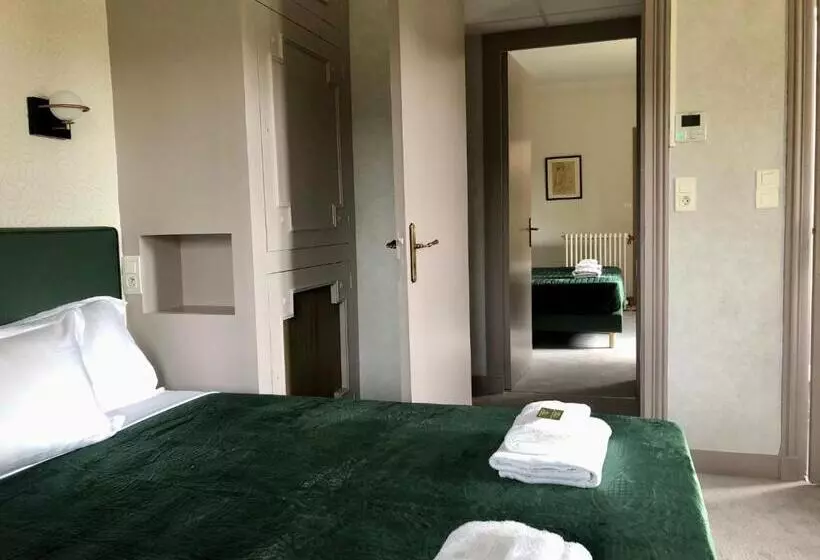 Отель Hôtel Le Cro Magnon