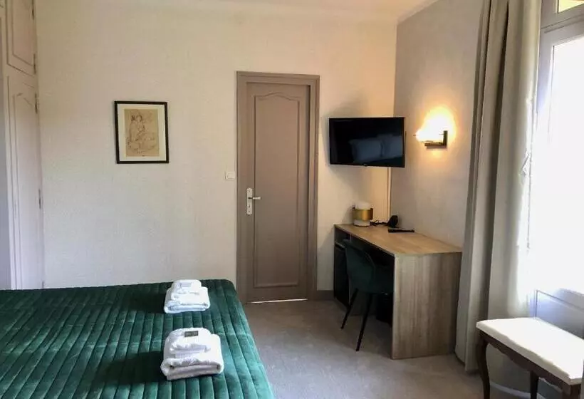 Отель Hôtel Le Cro Magnon