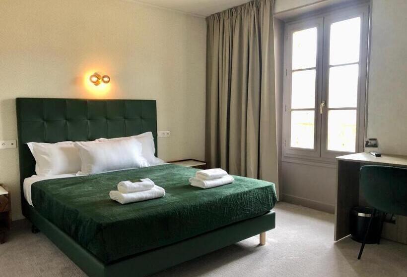 هتل Hôtel Le Cro Magnon