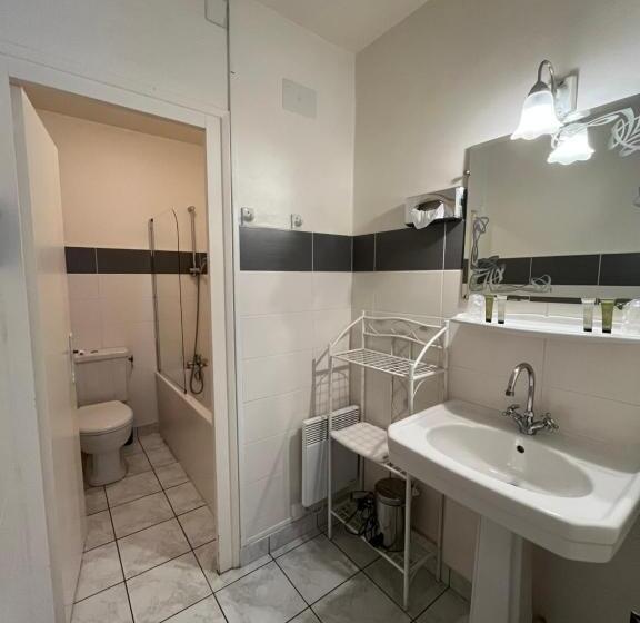 هتل Hôtel Le Cro Magnon