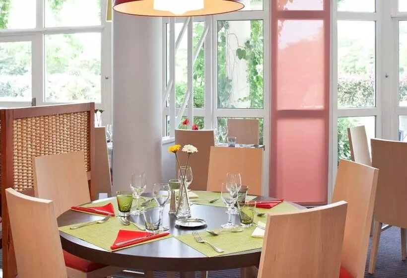 ホテル Ibis Styles Chinon