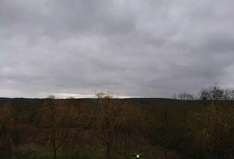 ホテル Ibis Styles Chinon