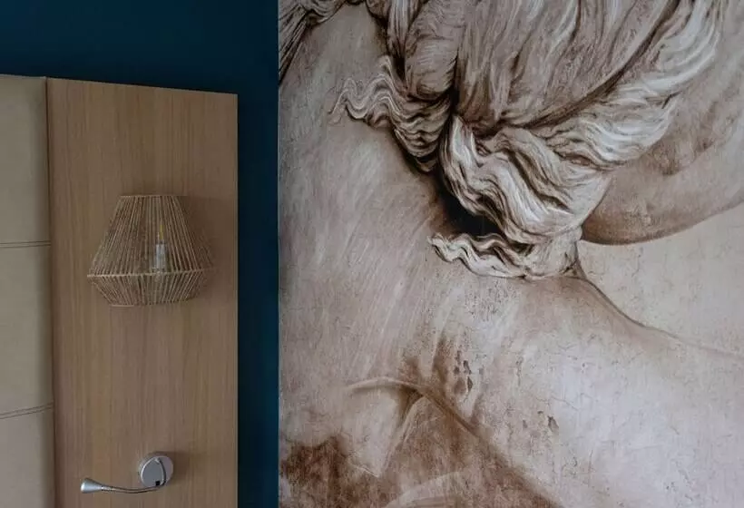 ホテル Ibis Styles Chinon