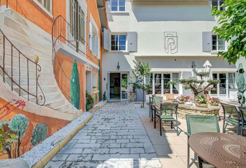 Logis Hotel Le Blason De Provence