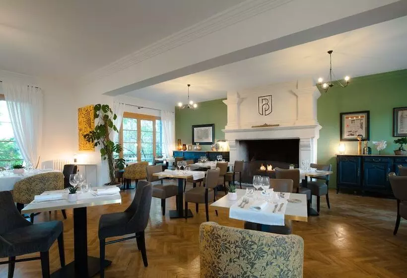 Logis Hotel Le Blason De Provence