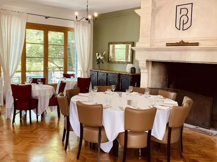 Logis Hotel Le Blason De Provence