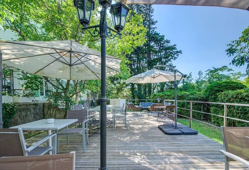 Logis Hotel Le Blason De Provence