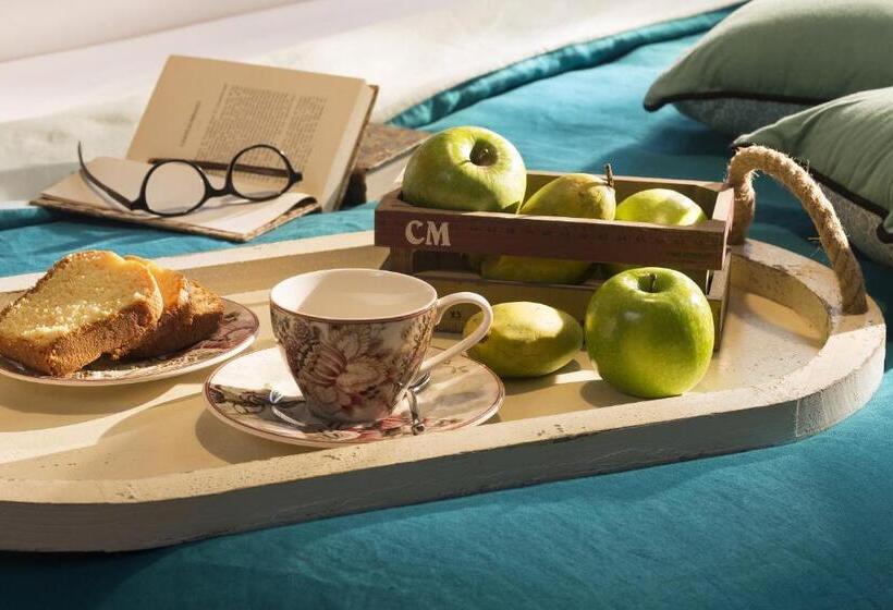 هتل Le Petit Chomel