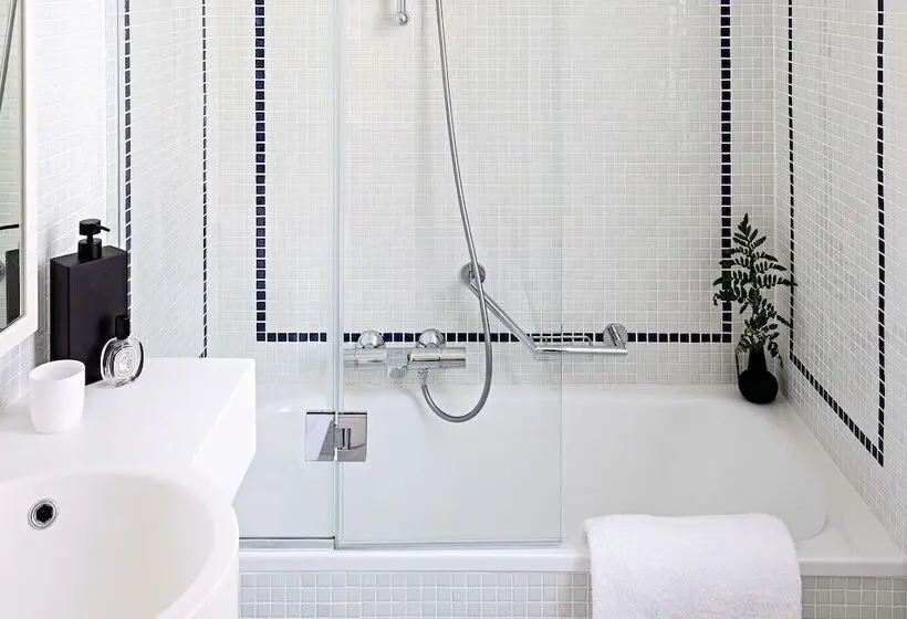 هتل Le Riviera Collection, Signature Collection By Best Western