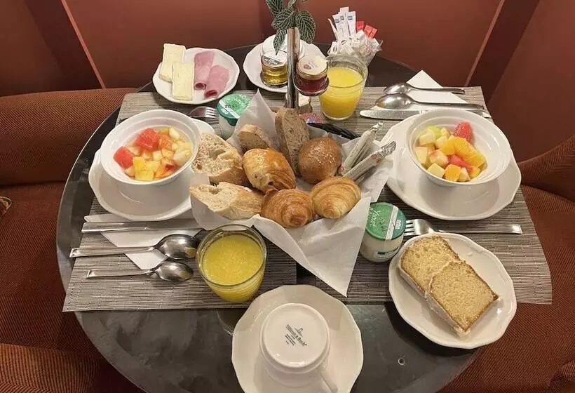 هتل Les Tournelles