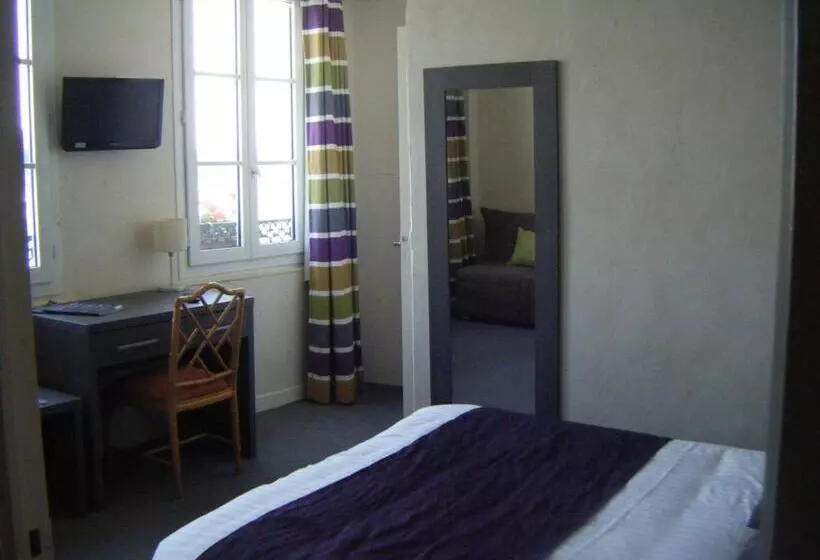 Отель Logis Hôtel & Restaurant Le Bellevue