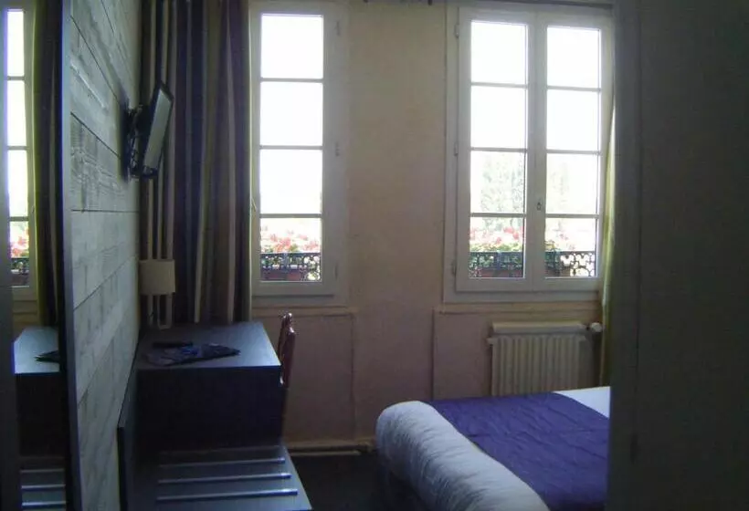 Отель Logis Hôtel & Restaurant Le Bellevue