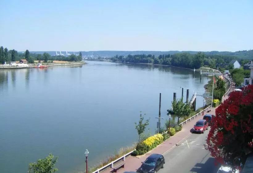 Отель Logis Hôtel & Restaurant Le Bellevue