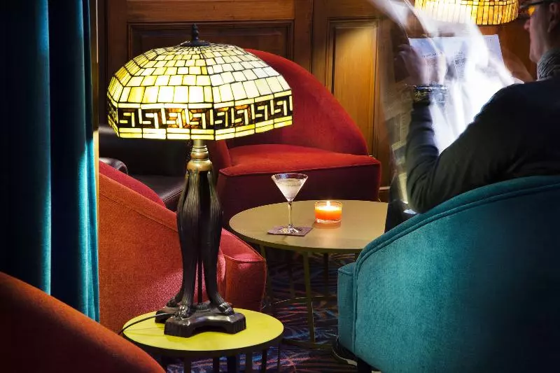 هتل Hôtel & Spa Oceania L Univers Tours