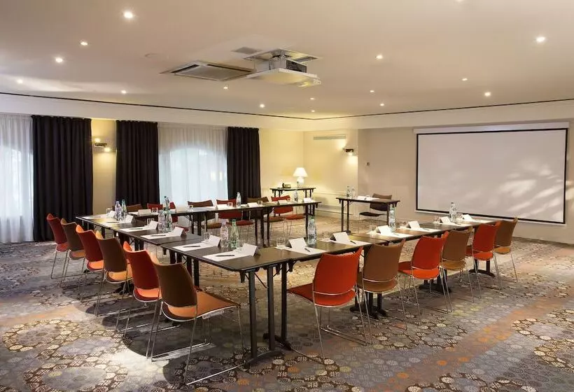 هتل Hôtel & Spa Oceania L Univers Tours