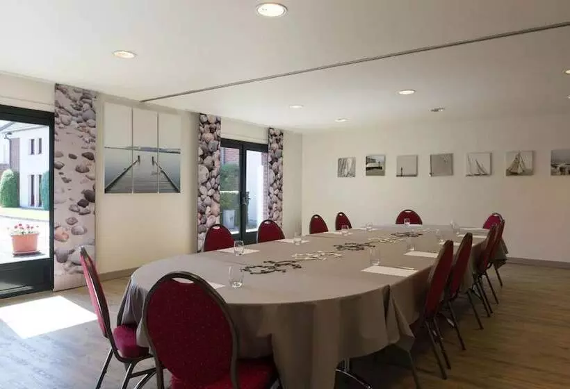 ホテル The Originals City, Hôtel Le Gayant, Douai