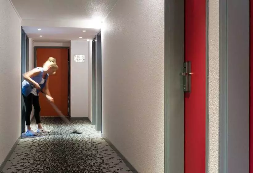 ホテル The Originals City, Hôtel Le Gayant, Douai