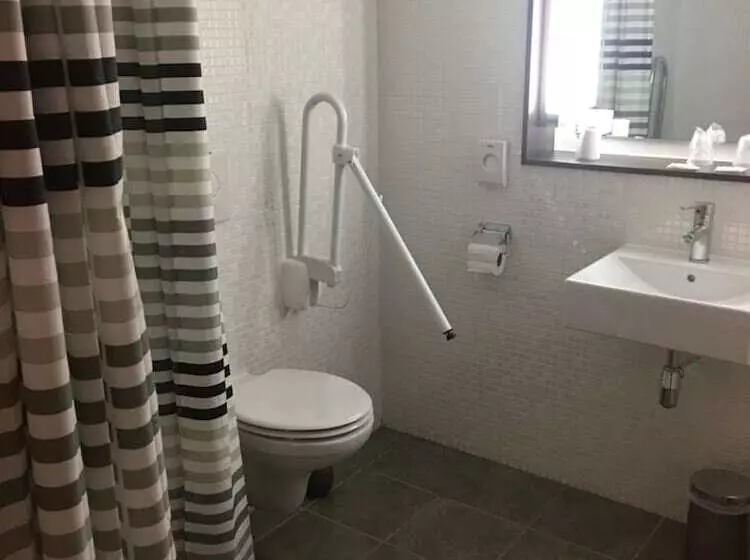 ホテル The Originals City, Hôtel Le Gayant, Douai