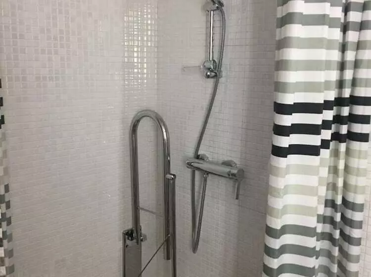 ホテル The Originals City, Hôtel Le Gayant, Douai