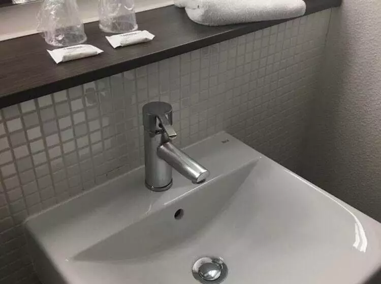 ホテル The Originals City, Hôtel Le Gayant, Douai