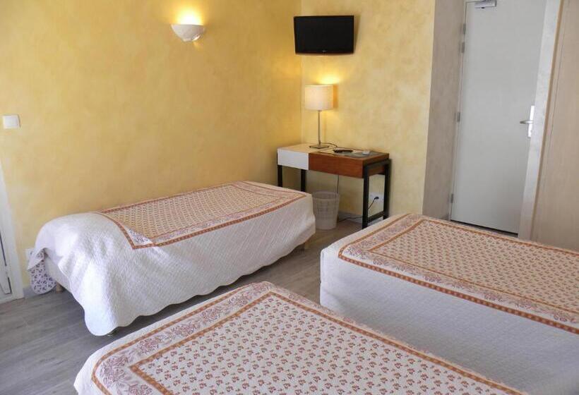 בית מלון כפרי Anglade