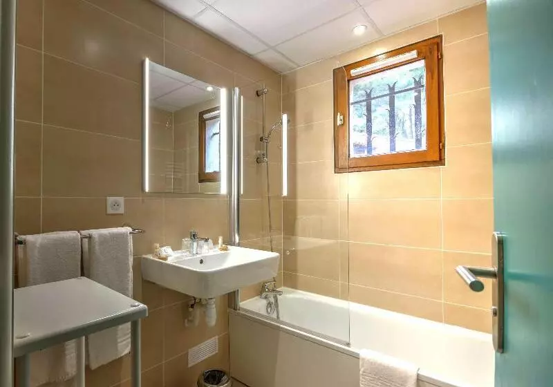 هتل Best Western Domaine De Roquerousse