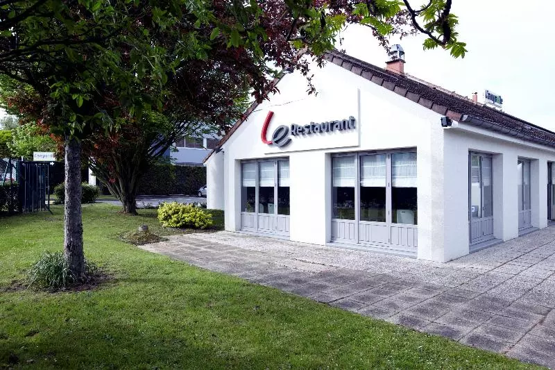 Hotel Campanile Les Ulis   Courtaboeuf